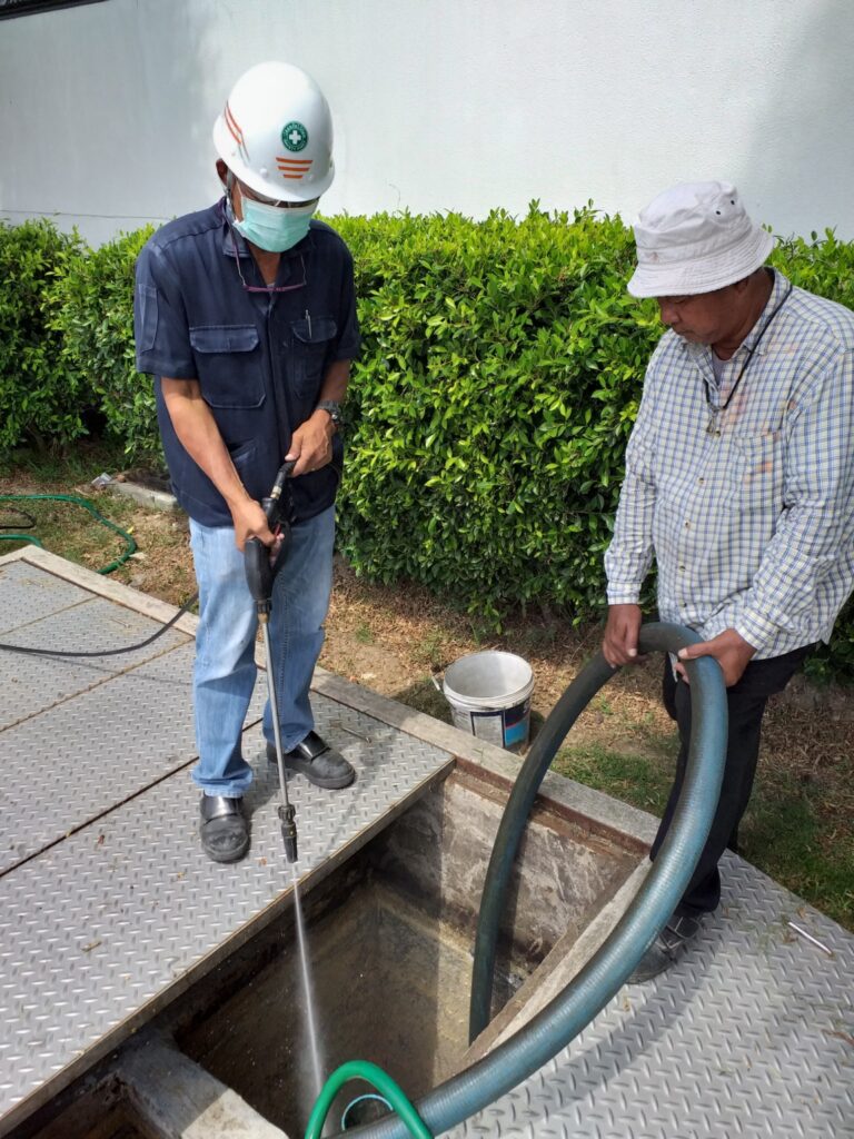 LINE_ALBUM_สูบสิ่งปฏิกูล,บ่อเกรอะ_๒๓๐๓๒๑_3